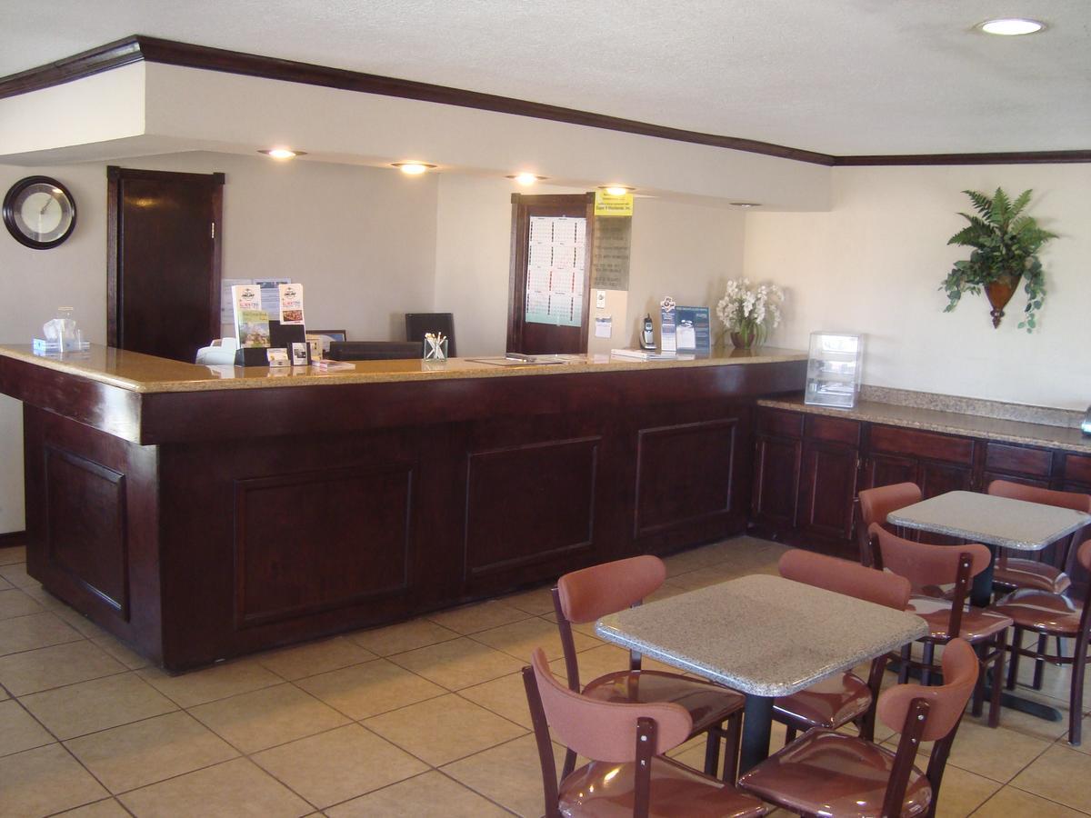 Navasota Inn Εξωτερικό φωτογραφία